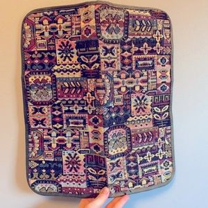 Vintage Tapestry Zip up paint brush pouch